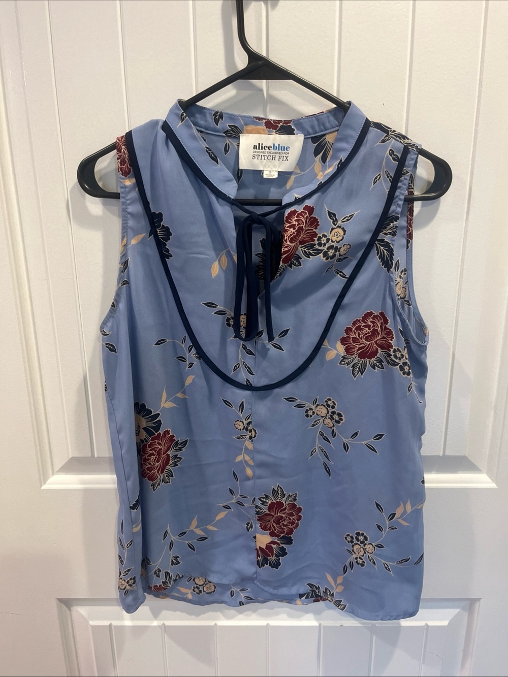 alice + blue Floral Tie-Neck Sleeveless Top in Light Blue